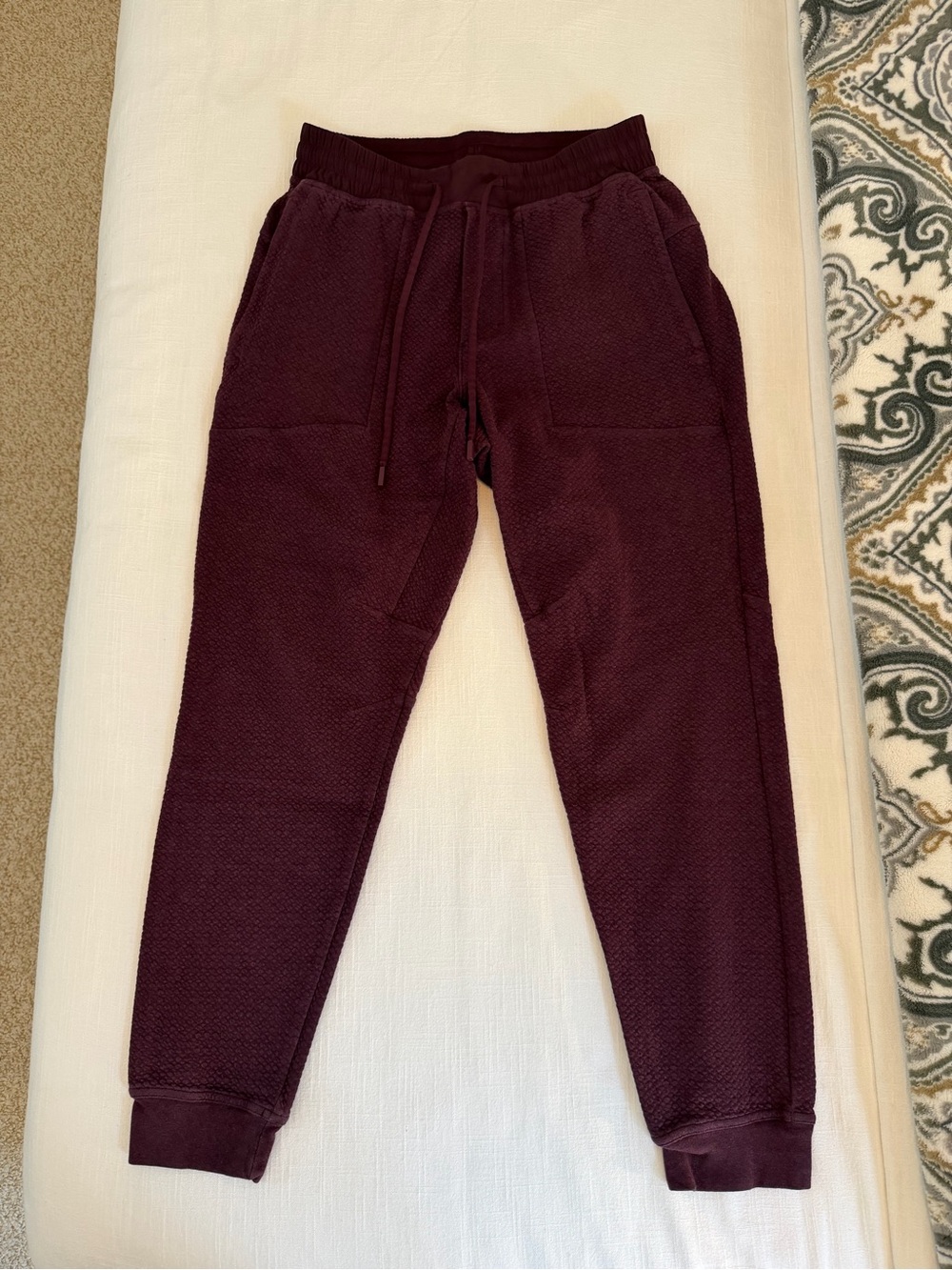 Lululemon Men's Maroon/Burgundy Joggers